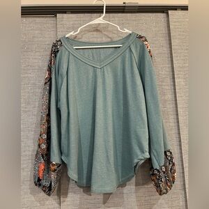 Women’s Boutique Flowy Top (1X)